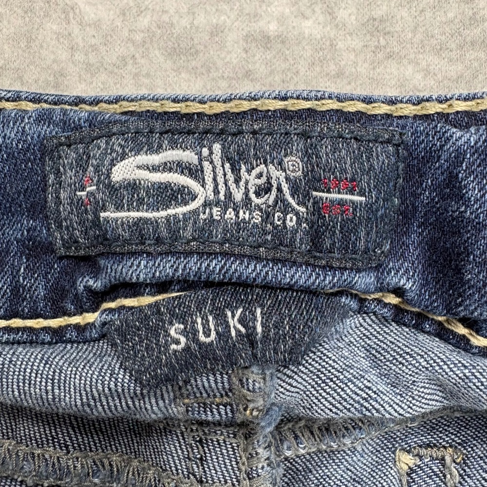 Silver Jeans Suki Capri Jeans 29x22.5 Blue Mid Rise Curvy Stretch Boho Comfort - Picture 7 of 9